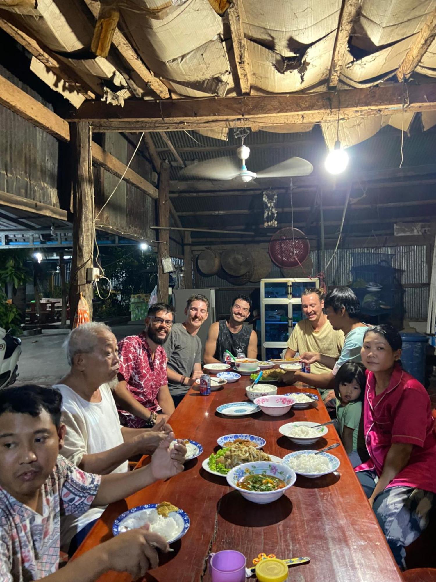 Lazy Mango Home Stay Phum Pouth ma Srei Eksteriør billede